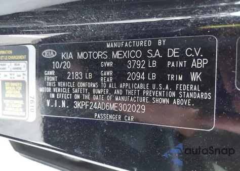 2021 Kia Forte Lxs z USA, uszkodzony, nr VIN 3KPF24AD6ME302029